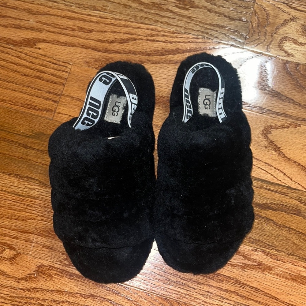 Black UGG fur sandals